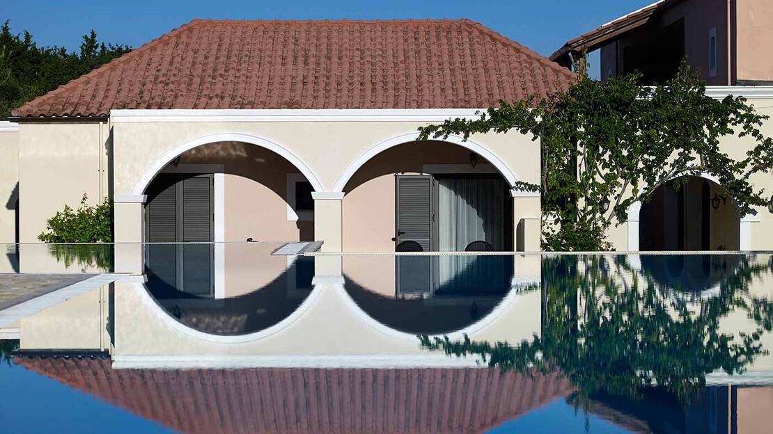 Roda Beach Resort & Spa